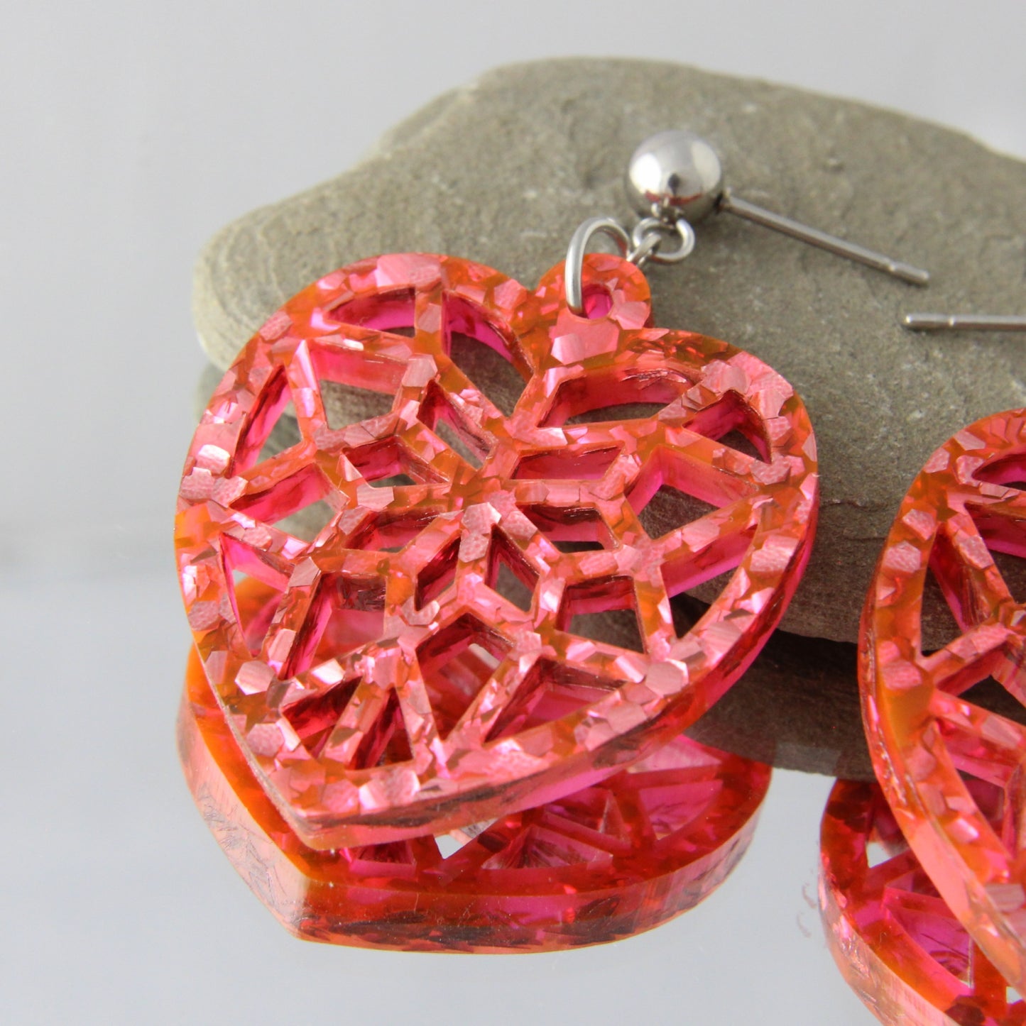 'Sweet Heart' Acrylic Dangle Earrings