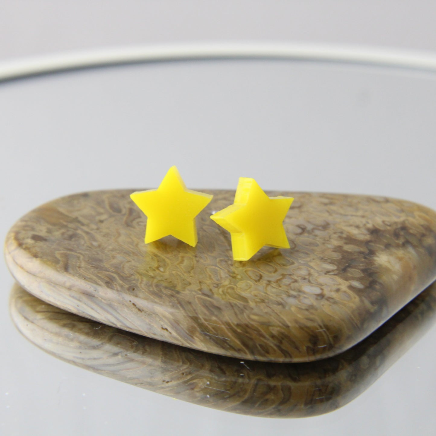 Small Stars Acrylic Stud Earrings