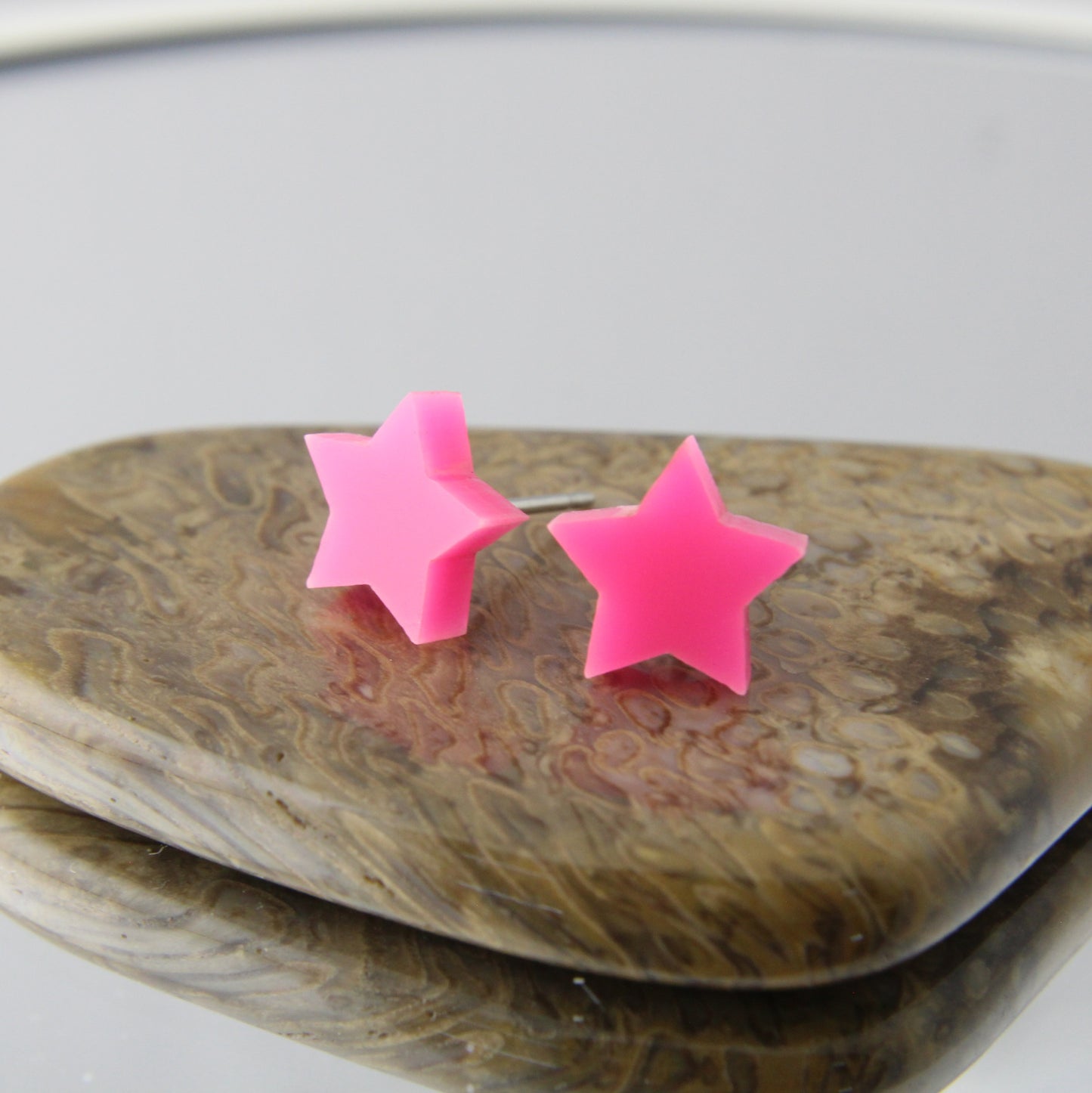 Small Stars Acrylic Stud Earrings