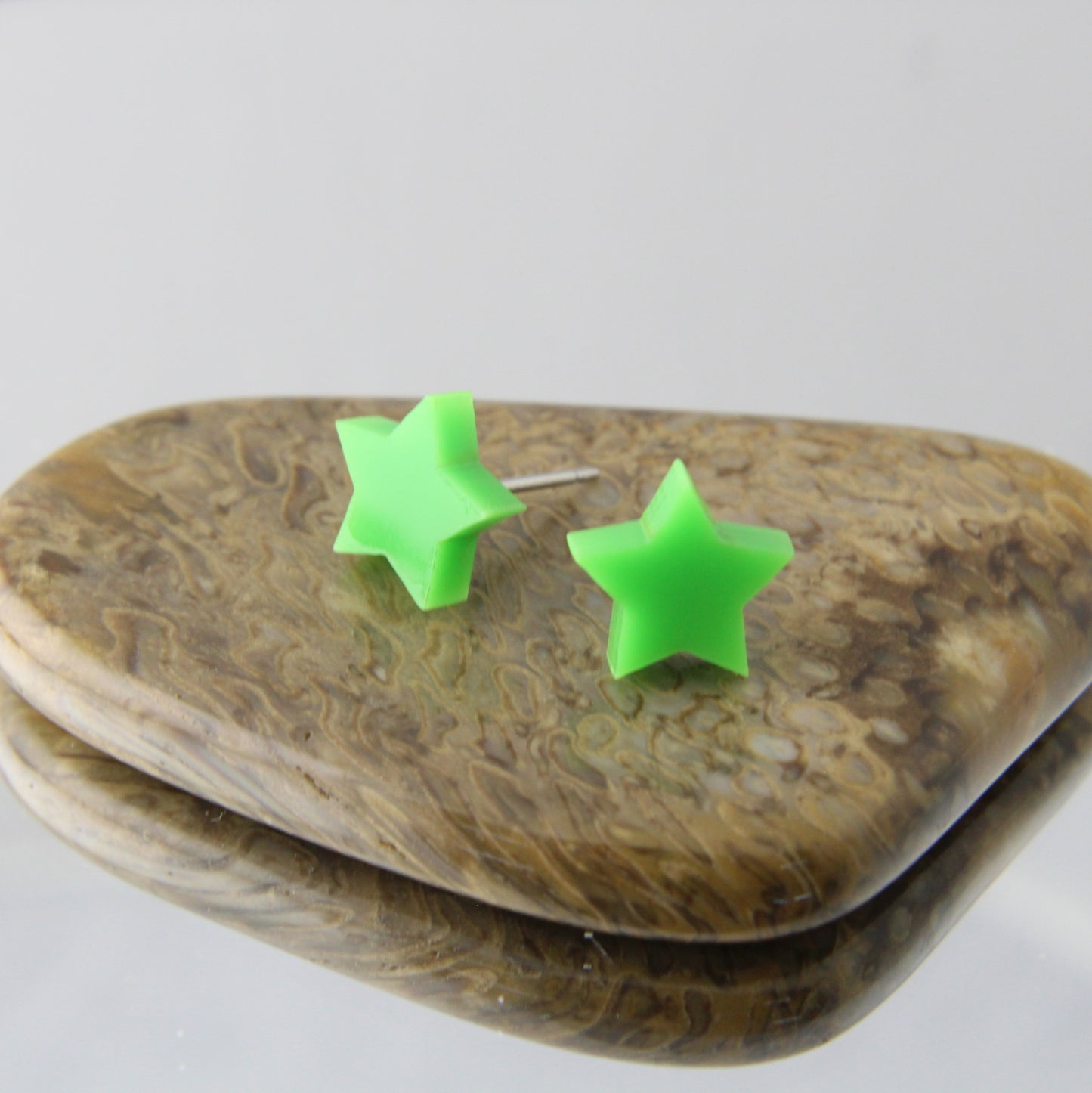 Small Stars Acrylic Stud Earrings