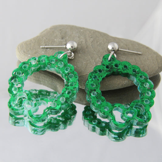'Green Star Glitter Wreath' Acrylic Earrings