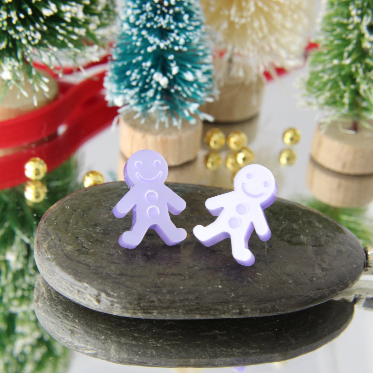 Merry Gingerbread Men Acrylic Studs