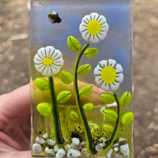 White Daisy Fused Glass Tealight